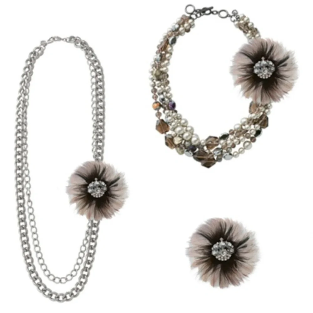 Stella & Dot | ‘Vintage’ Feather Brooch/Pendant Retired